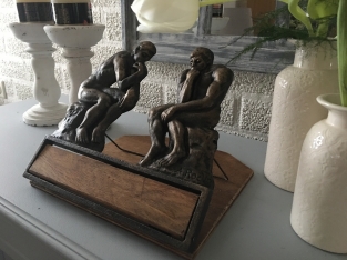 Classic Bookend: ‘The Thinker’ (Rodin) – Cast Iron and Wood